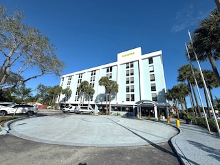 B&B ホテル マイアミ エアポート