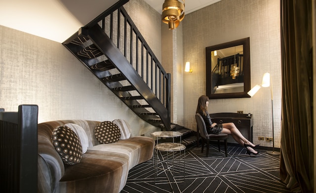 パビリオン ドゥ ラ レーヌ & スパ, プラス デ ヴォージュ