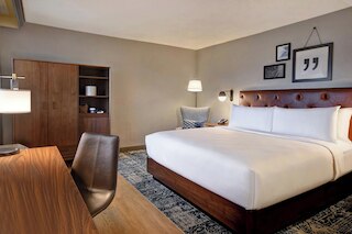 フォー ポインツ バイ シェラトン ボストン ニュートン