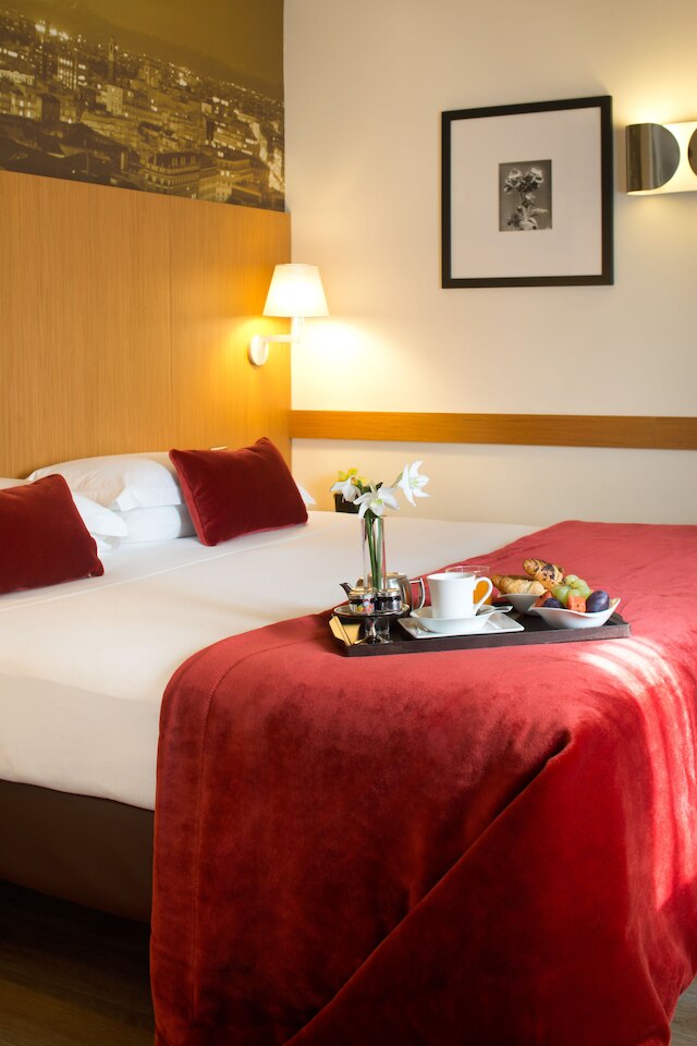 スターホテル ツーリスト