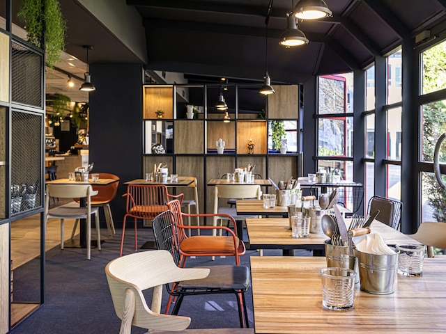 アイビス ナンテール ラ デファンス