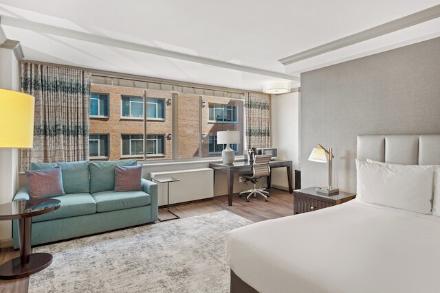 ザ リバー イン