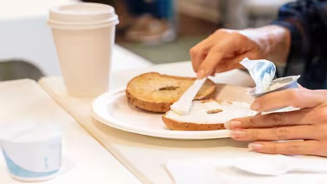 スパーク by Hilton シェリダン