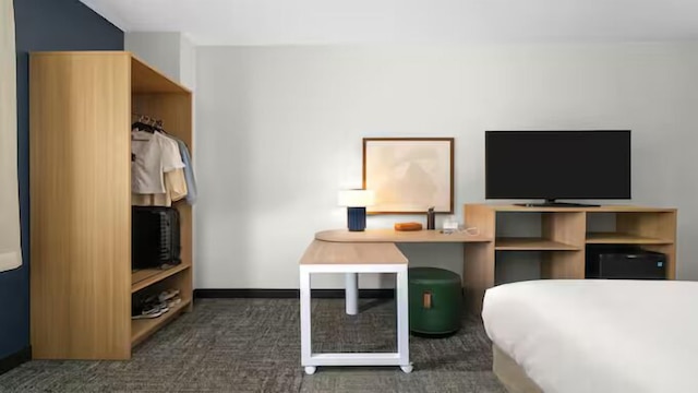 スパーク by Hilton シェリダン