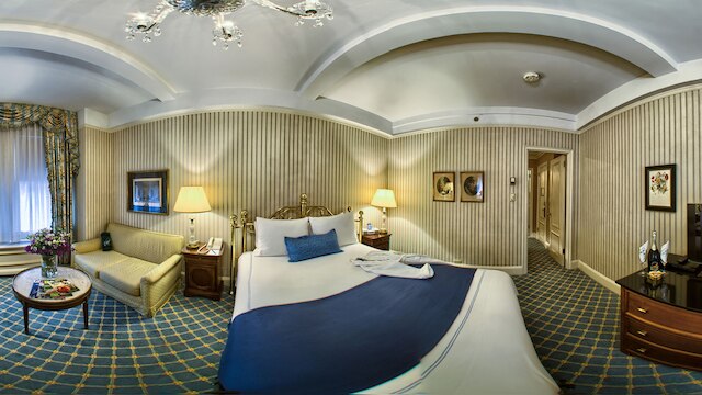 ホテル エリゼ バイ ライブラリー ホテル コレクション