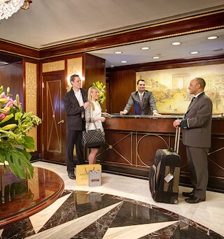 ホテル エリゼ バイ ライブラリー ホテル コレクション