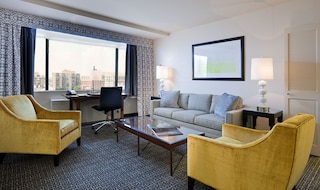 ステート プラザ ホテル