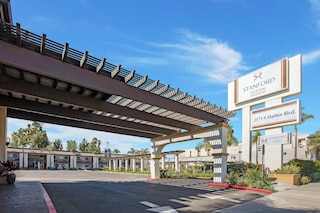 スタンフォード イン & スイーツ アナハイム