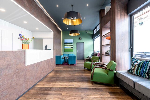 ウエストエンド ホテル