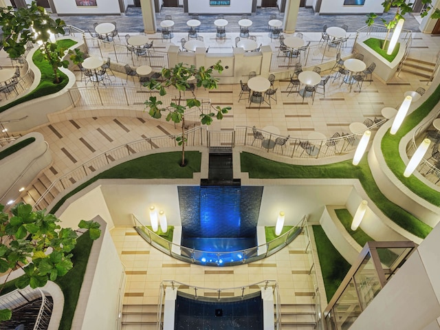 エンバシー スイーツ バイ ヒルトン シカゴ ダウンタウン リバー ノース