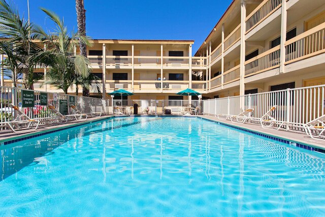 ラ キンタ イン バイ ウィンダム コスタ メサ / ニューポート ビーチ