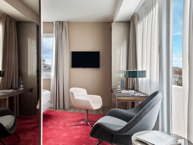 NH コレクション マドリード スエシア