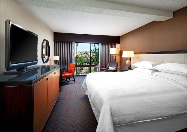 シェラトン ミッション バレー サンディエゴ ホテル