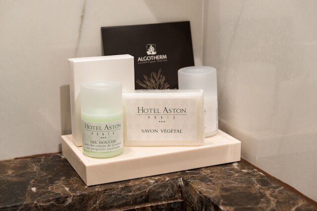 ホテル アストン