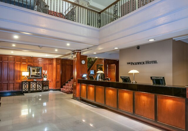 ザ ピックウィック ホテル