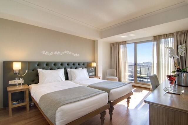 ティタニア ホテル