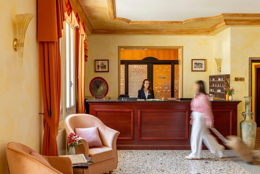 ホテル レジデンス ベネチア 2000