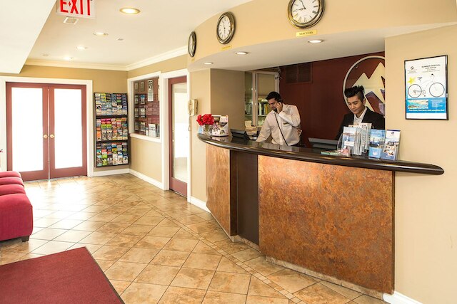 ノース バンクーバー ホテル