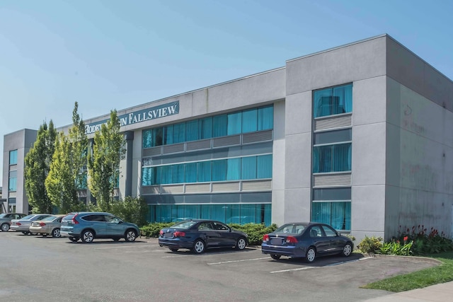 ロードウェイ イン フォールズビュー