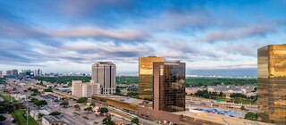 ダブルツリー バイ ヒルトン ダラス - キャンベル センター