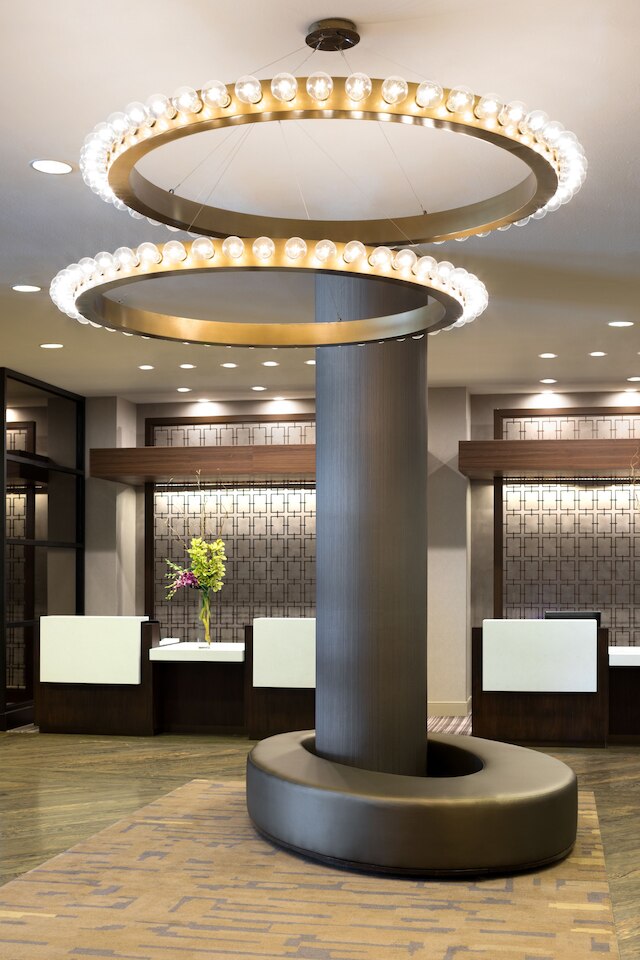 ダブルツリー バイ ヒルトン ダラス - キャンベル センター