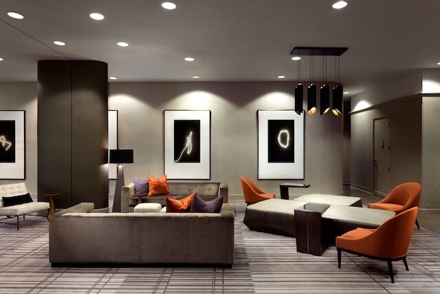 ダブルツリー バイ ヒルトン ダラス - キャンベル センター