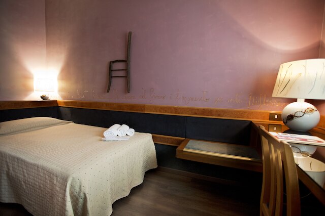 ホテル ディプロマティック