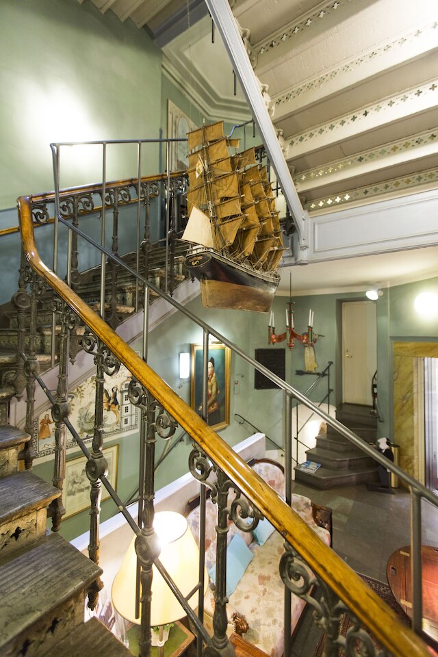 レディー ハミルトン ホテル