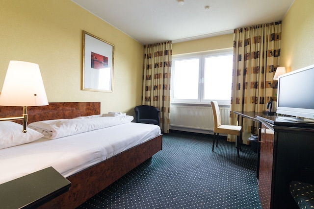 タグンスホテル ヘッヒスター ホフ フランクフルト