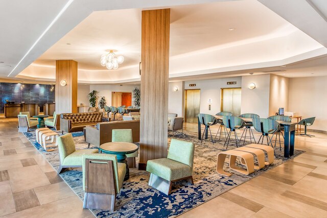 ダブルツリー バイ ヒルトン カーソン