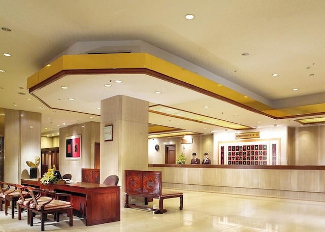 ザ ハワード プラザ ホテル 台北 (台北福華大飯店)