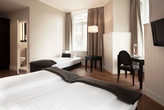 ビクトリア ホテル (开平维多利酒店)