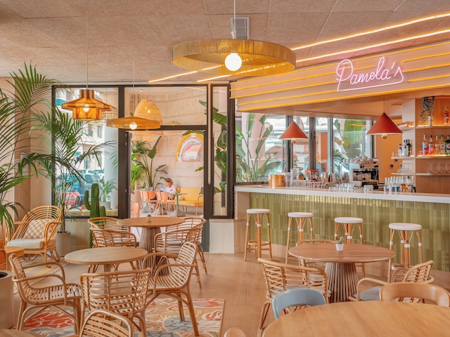 ナイス パム ホテル