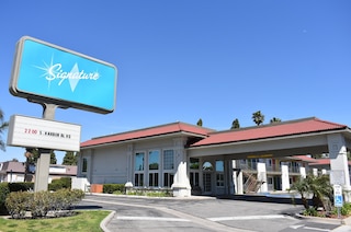 シグネチャー アナハイム メインゲート