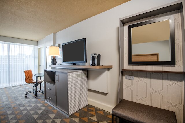 ホリデイ イン デンバー イースト by IHG