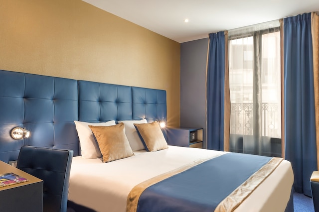 トリアノン ガール ドゥ リヨン