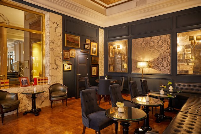 エル アベニーダ パレス ホテル