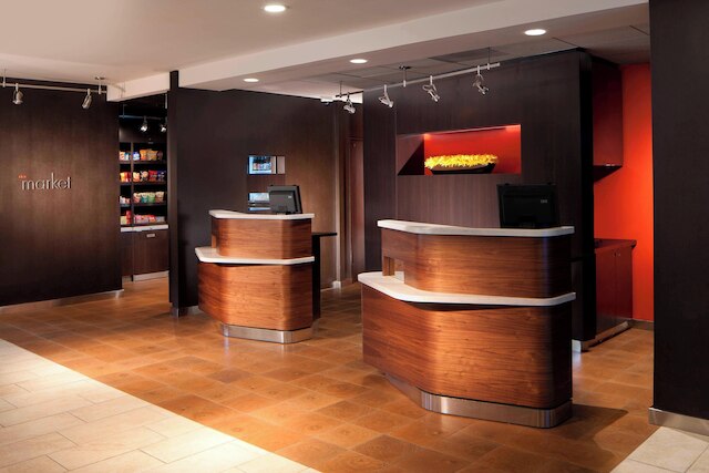 コートヤード・バイ・マリオット・マイアミ・エアポート・ウエスト / ドーラル