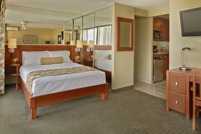 パシフィック モナーク ホテル