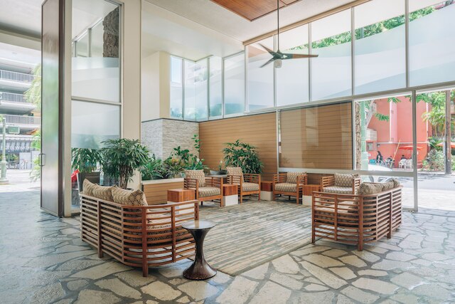 パシフィック モナーク ホテル