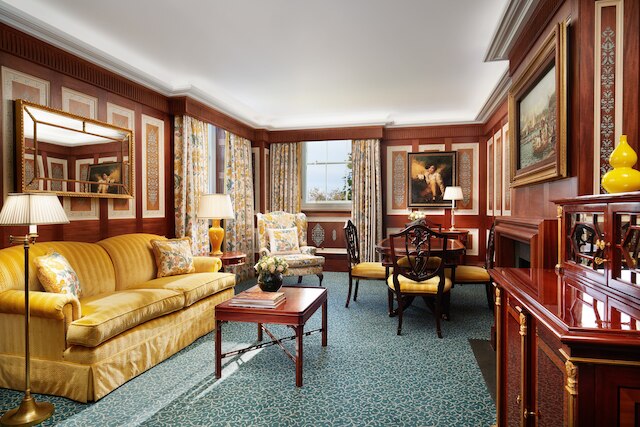 ザ レインズボロウ、オトカー ホテルズ