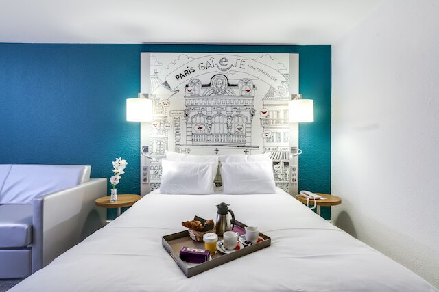 ホテルメルキュールパリセンターガールモンパルナス