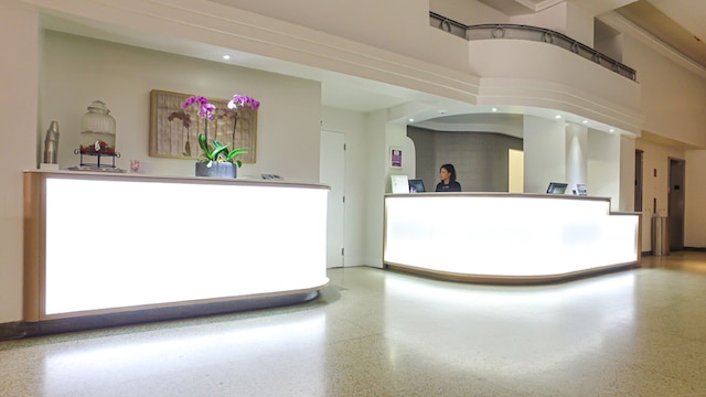 マーセイユズ ビーチフロント ホテル