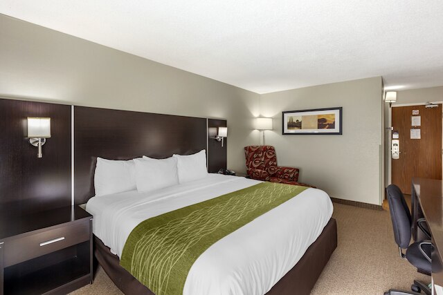 コンフォート イン エアポート ウェスト