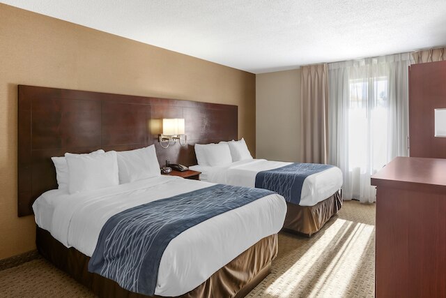 コンフォート イン エアポート ウェスト