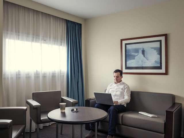 メルキュール レンヌ サントル ガール