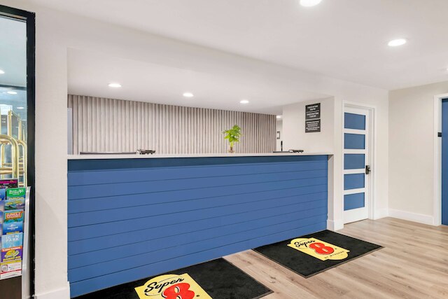 フロリダモール近くのスーパー8 バイ ウィンダム・オーランド