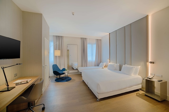 NH ボローニャ ドゥ ラ ガール