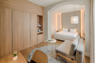 NH ボローニャ ドゥ ラ ガール