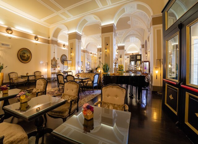 ベルニーニ パレス